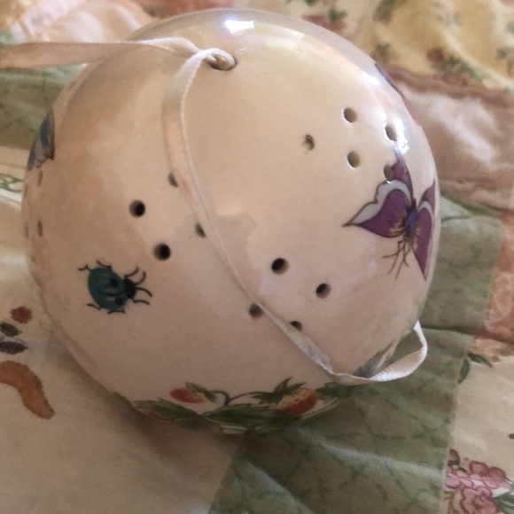 Vintage Ceramic Sachet Ball - Picture 4 of 8